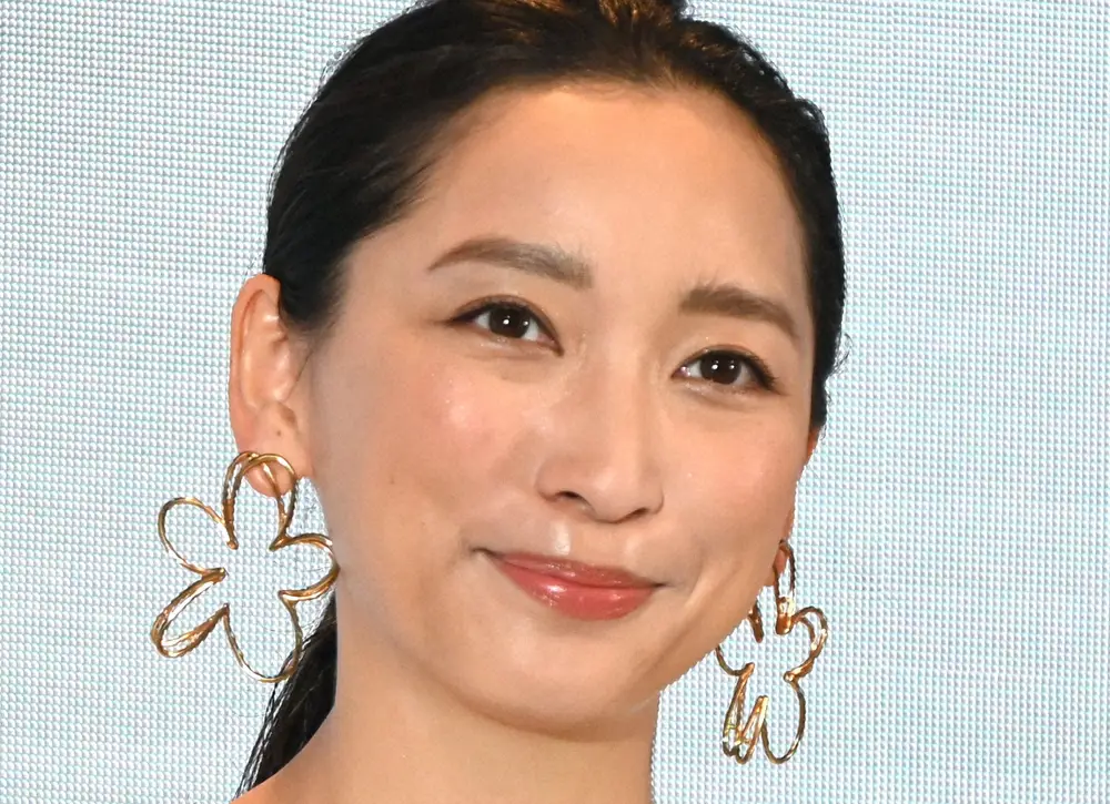 【芸能】女優・杏　クーラーのないパリでの猛暑対策「逃げ場がない怖さあった」「クーラーは条例としてつけられない。つけたくても」